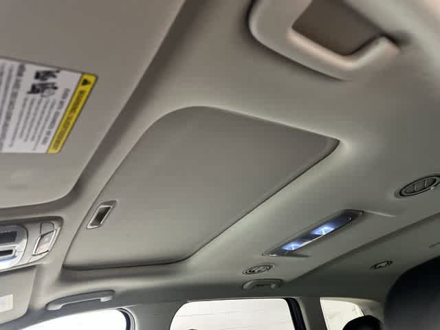 Thumbnail: 2024 Kia Telluride - 28