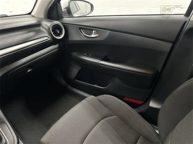 Thumbnail: 2020 Kia Forte - 13