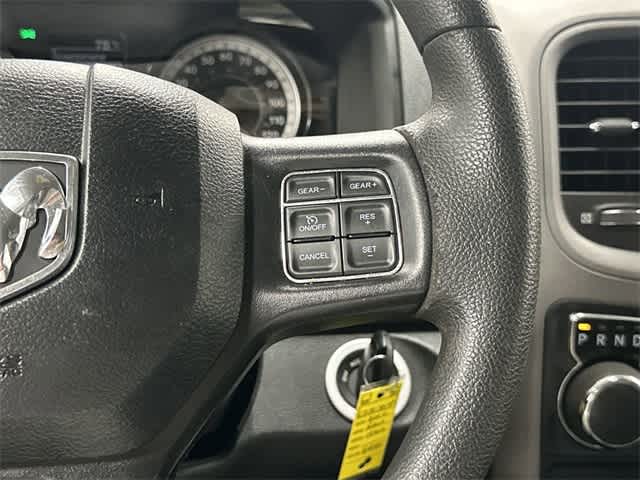 Thumbnail: 2020 RAM 1500 Classic - 18