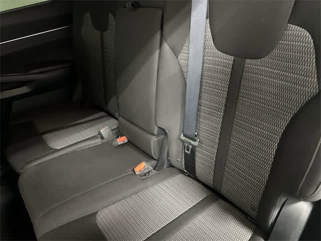 Thumbnail: 2023 Kia Sorento - 11