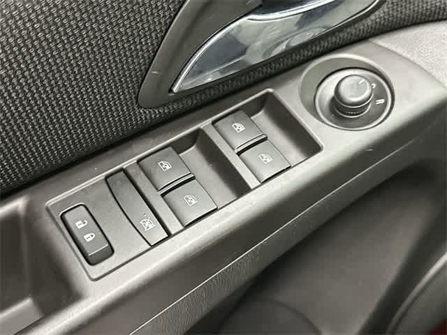 Thumbnail: 2016 Chevrolet Cruze - 20