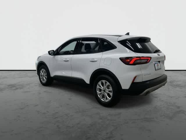 Thumbnail: 2025 Ford Escape - 9