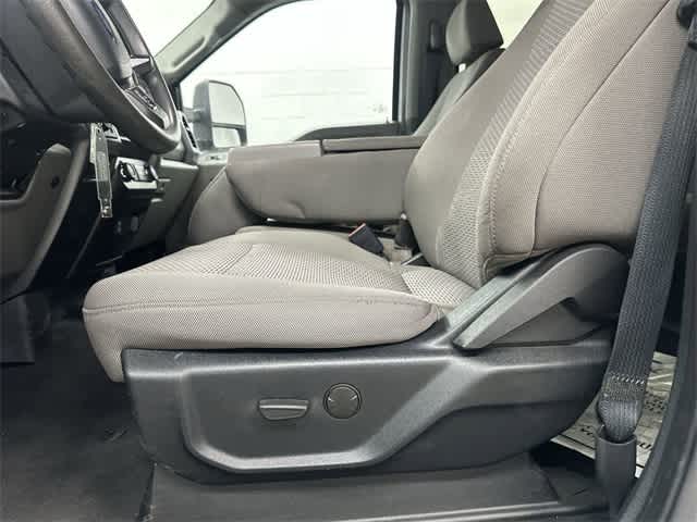 Thumbnail: 2022 Ford F-350 - 26