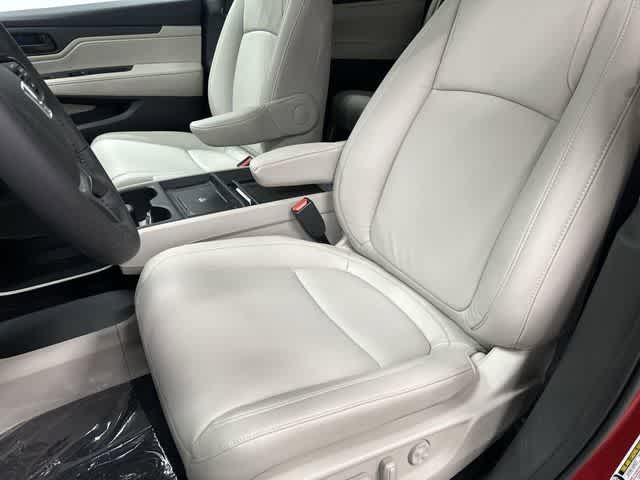 Thumbnail: 2026 Honda Odyssey - 10