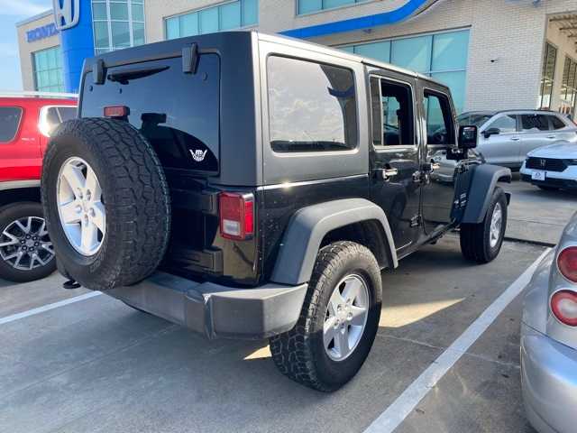 Thumbnail: 2017 Jeep Wrangler - 3