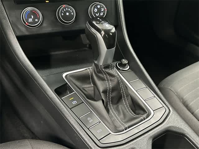 Thumbnail: 2024 Volkswagen Jetta - 24