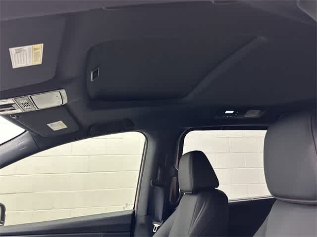 Thumbnail: 2025 Honda Odyssey - 26