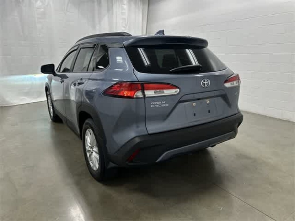 Used 2023 Toyota Corolla Cross LE SUV
