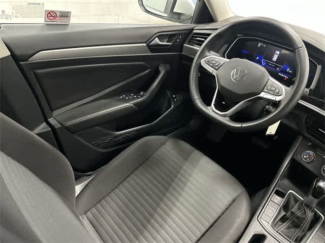 Thumbnail: 2024 Volkswagen Jetta - 12