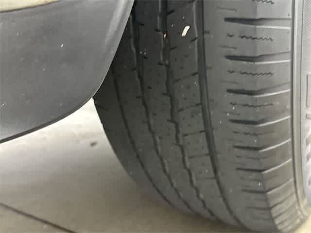 Thumbnail: 2012 Ford Escape - 28