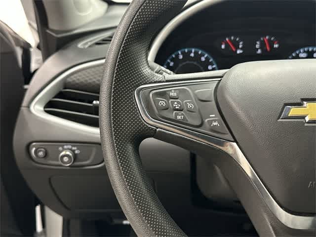 Thumbnail: 2024 Chevrolet Malibu - 17