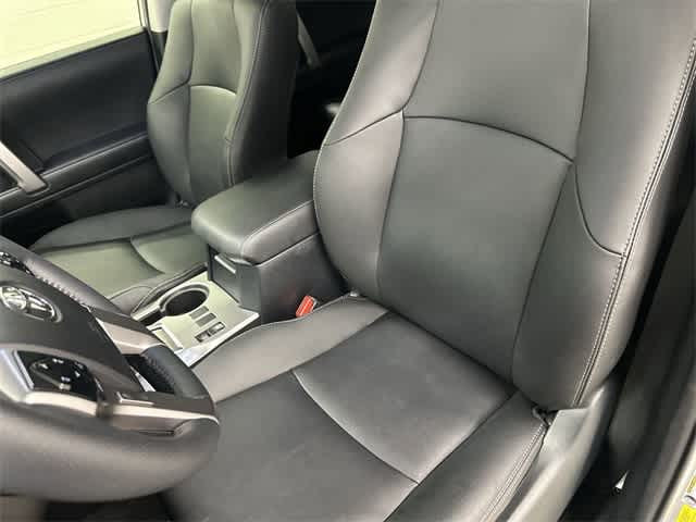 Thumbnail: 2024 Toyota 4Runner - 10