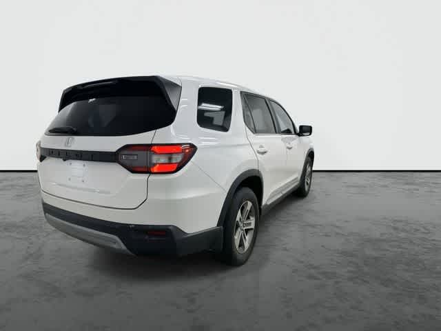 Thumbnail: 2023 Honda Pilot - 3