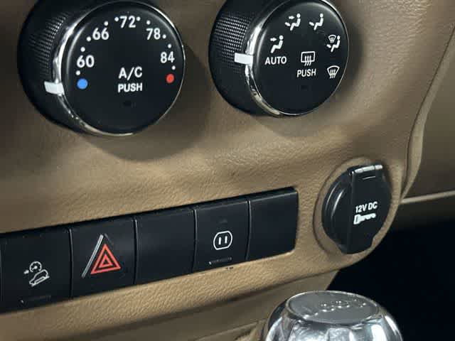 Thumbnail: 2011 Jeep Wrangler - 25