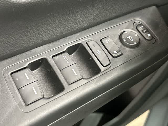 2026 Honda CR-V LX - Photo 19