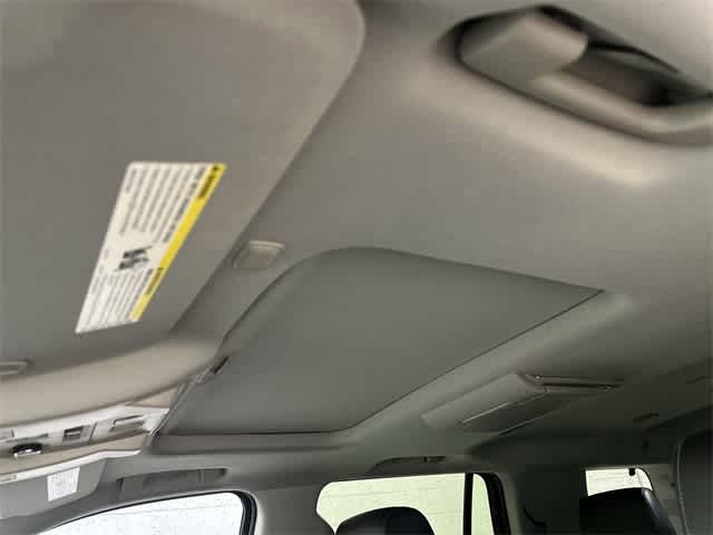 Thumbnail: 2016 GMC Yukon - 28