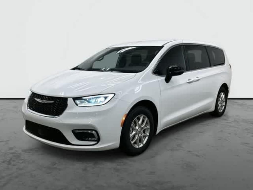 Used 2025 Chrysler Pacifica Select Van Passenger Van