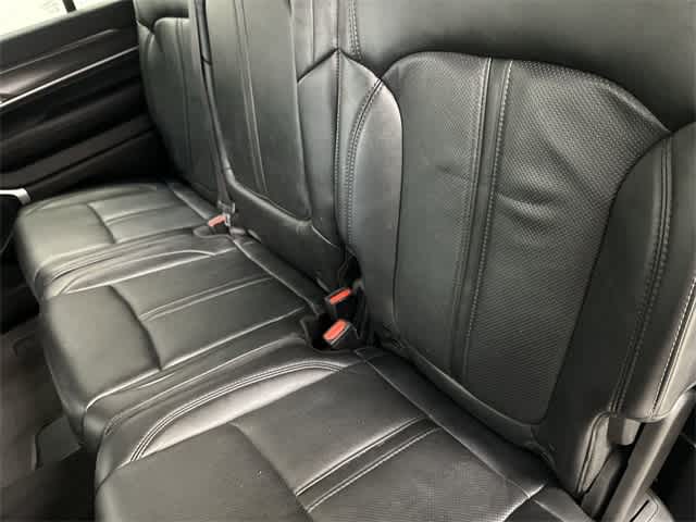 Thumbnail: 2023 Jeep Wagoneer - 11