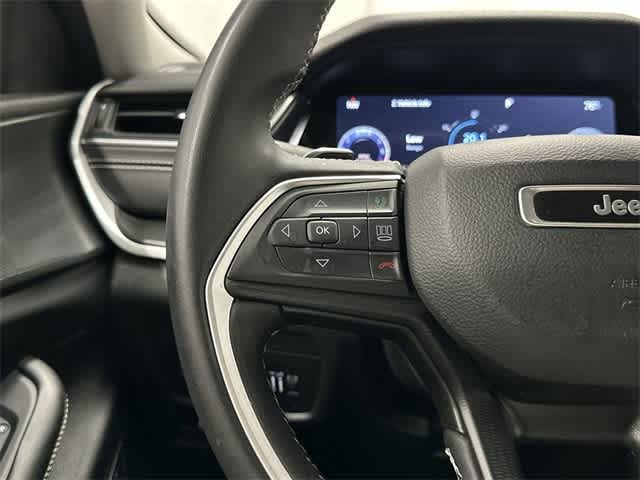 Thumbnail: 2023 Jeep Grand Cherokee L - 16