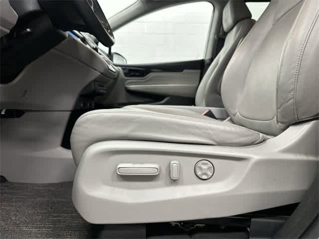 Thumbnail: 2023 Honda Odyssey - 27