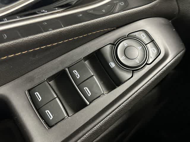 Thumbnail: 2019 Chevrolet Traverse - 20
