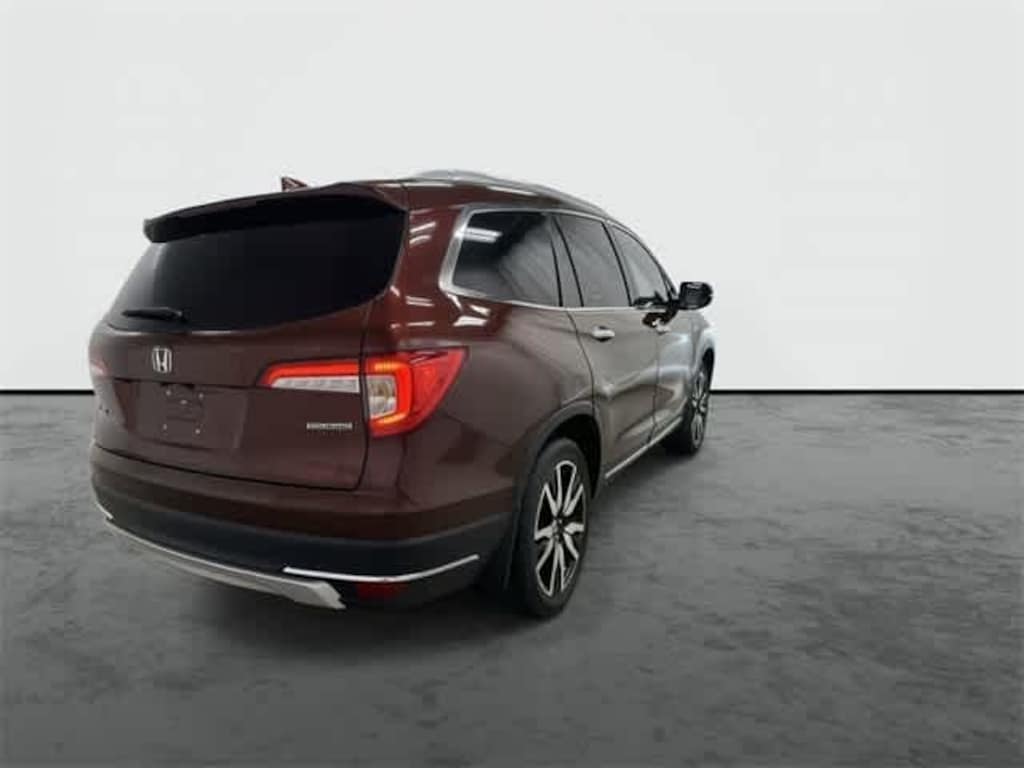Certified 2019 Honda Pilot Touring 8-Passenger FWD SUV