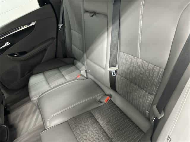 Thumbnail: 2016 Chevrolet Impala - 11