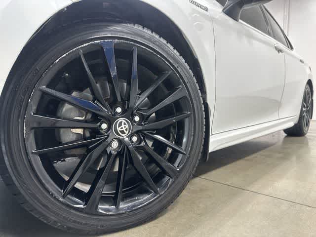 Thumbnail: 2021 Toyota Camry - 29