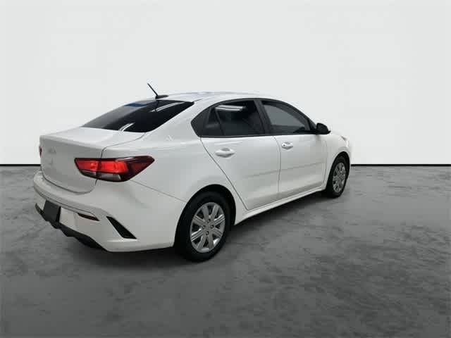 Thumbnail: 2023 Kia Rio - 4