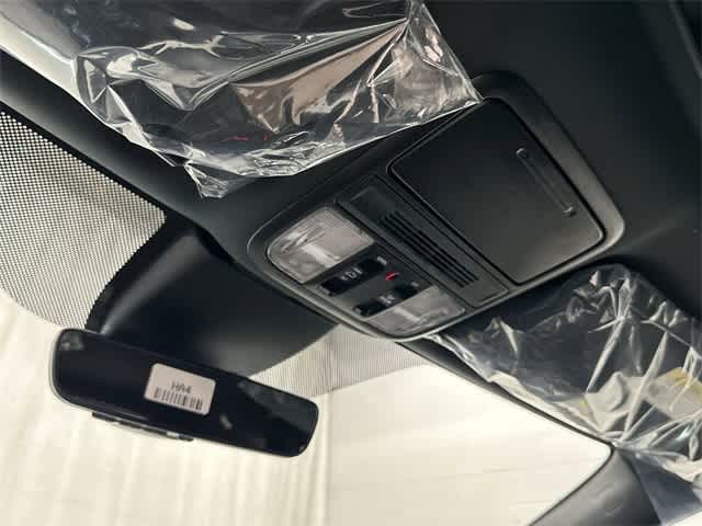 Thumbnail: 2026 Honda Odyssey - 21