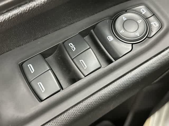 Thumbnail: 2021 Chevrolet Silverado 3500 - 19