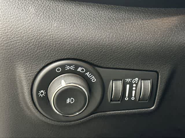 Thumbnail: 2025 Jeep Compass - 19