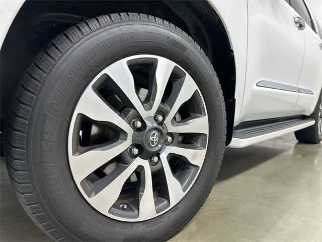 Thumbnail: 2018 Toyota Sequoia - 29