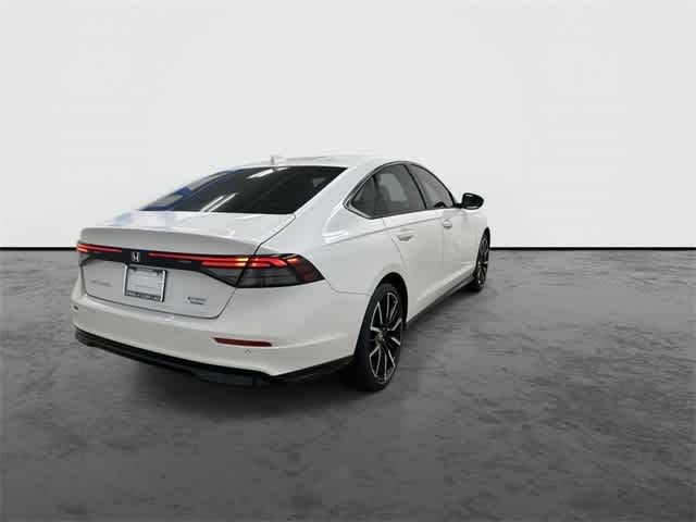 2025 Honda Accord Hybrid Touring photo 3