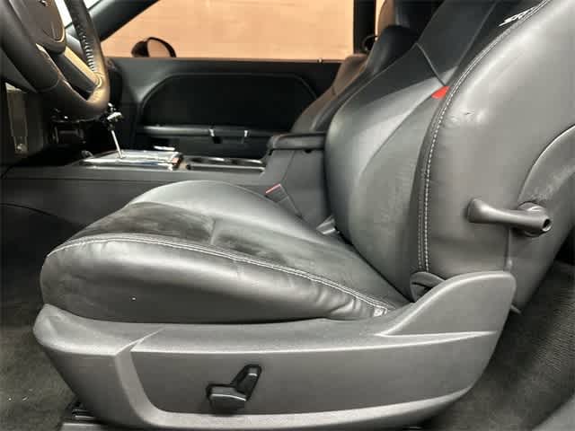 Thumbnail: 2010 Dodge Challenger - 26