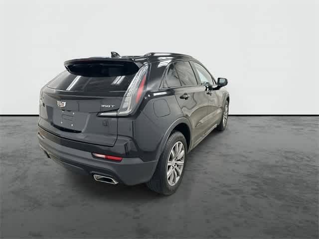 Thumbnail: 2021 Cadillac XT4 - 3