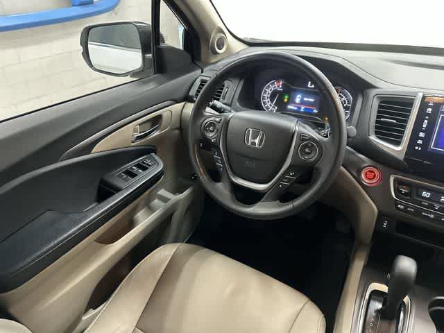 Thumbnail: 2017 Honda Pilot - 12