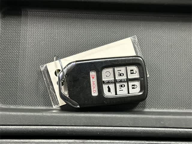 Thumbnail: 2018 Honda Odyssey - 32