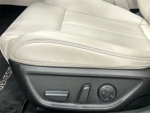 Thumbnail: 2024 Genesis G70 - 27