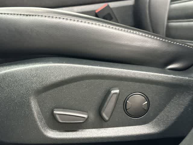 Thumbnail: 2022 Ford Edge - 26