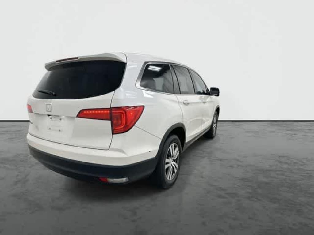 Used 2017 Honda Pilot EX FWD SUV