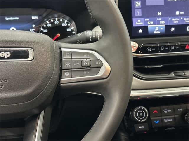 Thumbnail: 2024 Jeep Compass - 18