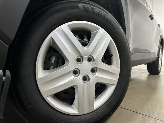 Thumbnail: 2024 Toyota RAV4 - 28