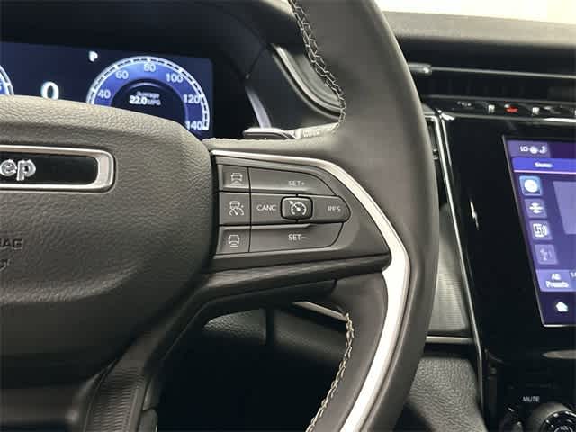 Thumbnail: 2023 Jeep Grand Cherokee - 16