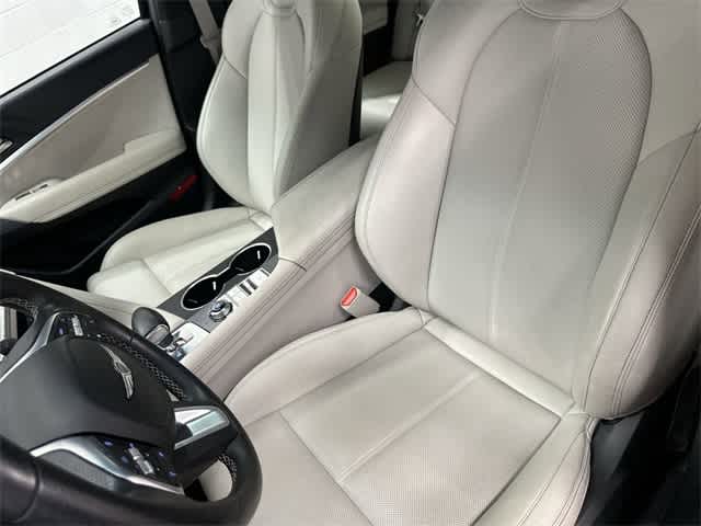 Thumbnail: 2024 Genesis G70 - 10