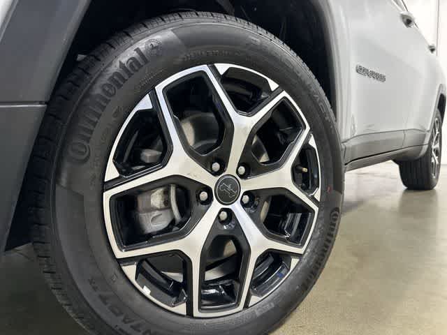 Thumbnail: 2025 Jeep Compass - 28