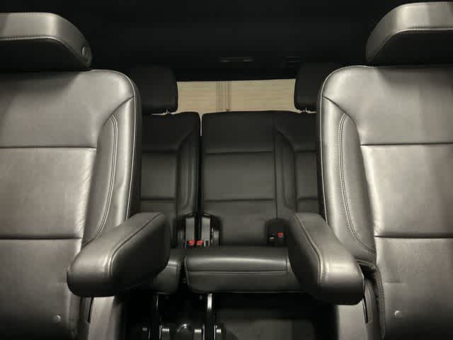 Thumbnail: 2022 Chevrolet Tahoe - 14