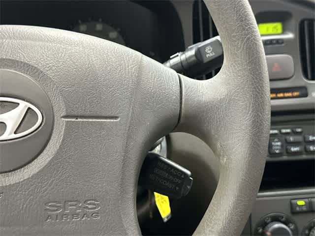 Thumbnail: 2005 Hyundai Elantra - 18