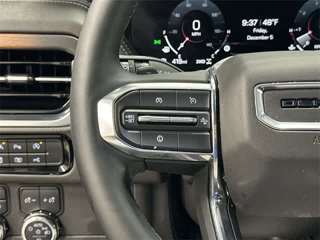 Thumbnail: 2025 GMC Yukon XL - 17