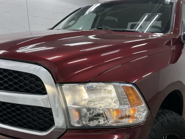 Thumbnail: 2020 RAM 1500 Classic - 31